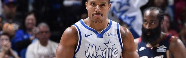 kaiyun-贝恩轰进制胜三分 哈登：这就是比赛 他投进了那记高难度投篮